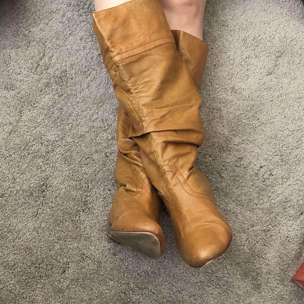 Aldo Scrunchy Boots in Natural